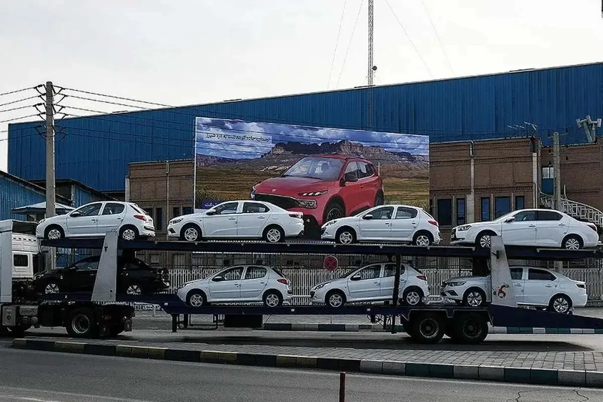 نماد ایران‌خودرو در بورس تعلیق شد