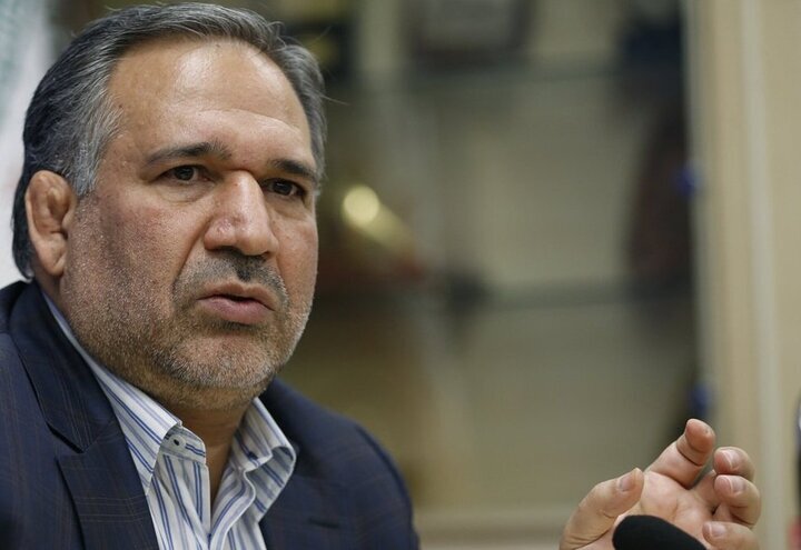 نماینده مجلس: ذخایر استراتژیک ایران در وضعیت مطلوبی قرار دارند/ در خصوص اقلام مهمی مانند گندم، آرد و نان مشکلی در تأمین وجود ندارد