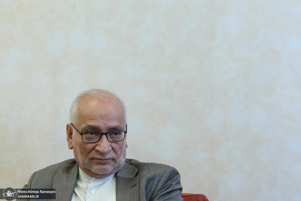 حسین مرعشی: سپردن تریبون سیاست به گویندگان بی‌تجربه و تخریب سرمایه‌های کشور، عاقبت خوشی برای ایران رقم نمی‌زند/ مصدق، هاشمی رفسنجانی، خاتمی، روحانی، لاریجانی همه را بی‌اعتبار کردیم و کنار گذاشتیم