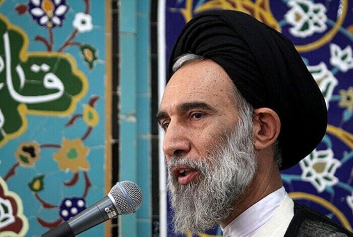 خطیب جمعه اصفهان: هرگونه توافق باید با حفظ منافع ملی همراه باشد