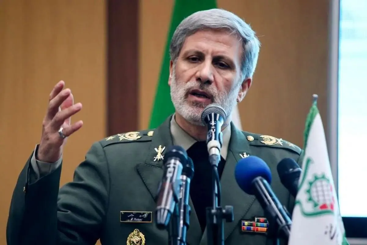 فرمانده کل ارتش: اگر دشمن پای خود را به خاک ایران بگذارد، با هر چه در دست داریم با آن‌ها می‌جنگیم