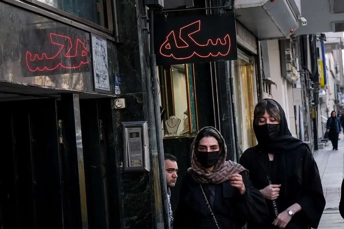 قیمت دلار، طلا و سکه امروز دوشنبه ۵ مرداد
