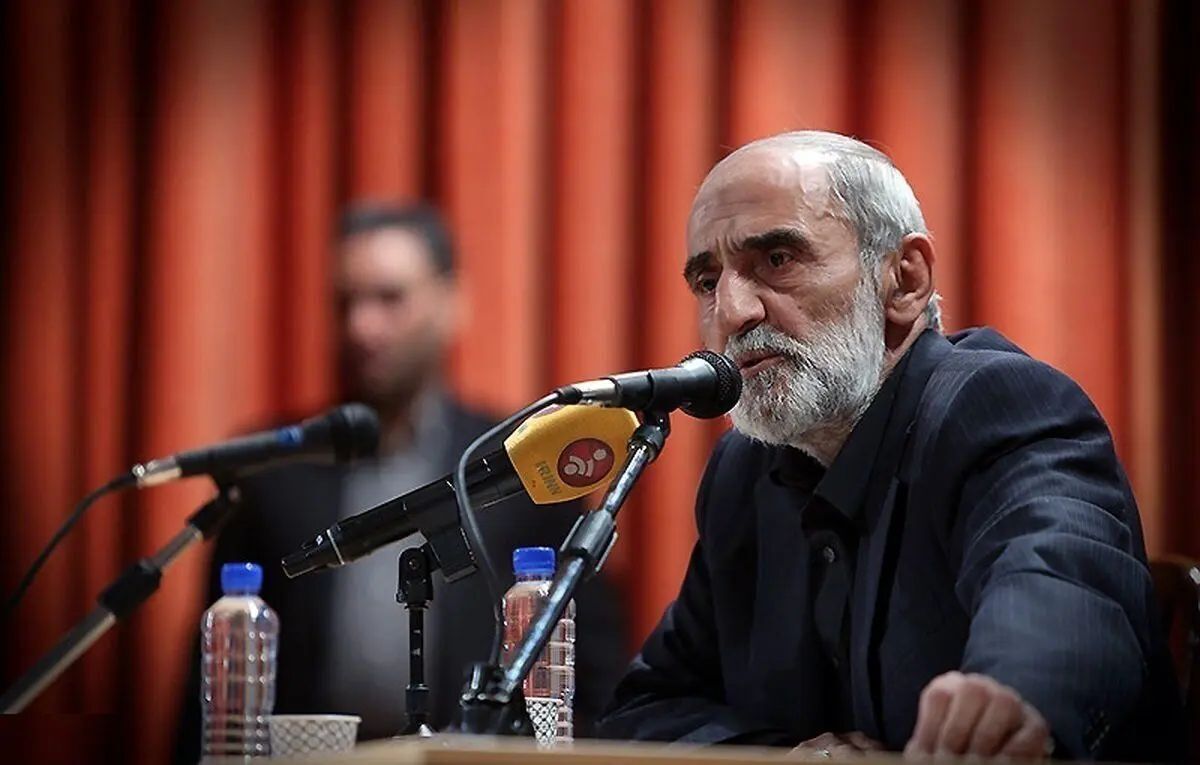 حسین شریعتمداری: دستگاه امنیتی و قوه‌قضائیه با کسانی که در مورد بازگشایی تنگه هرمز حرف می‌زنند برخورد کنند