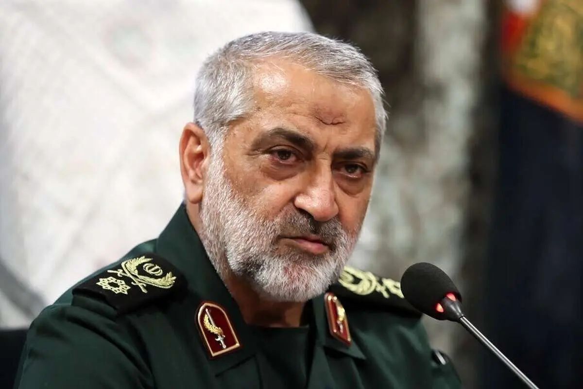 سردار شکارچی: عقب نشینی در مقابل دشمن حرام است