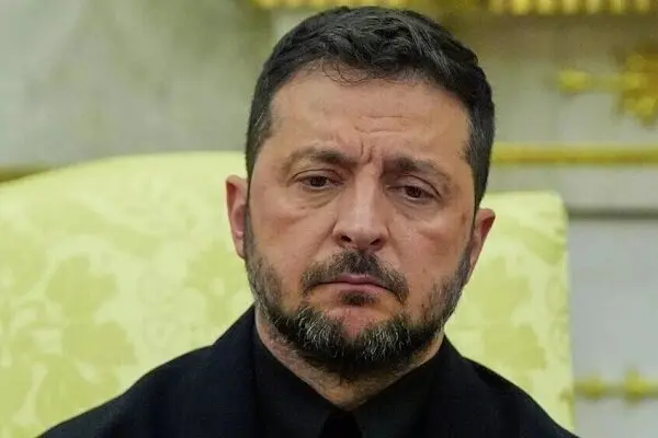 خطر از بیخ گوش زلنسکی گذشت