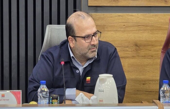 مدیرعامل شرکت فولاد خوزستان بررسی کرد: موج شمش فولادی چین در خلیج فارس؛ پیامد جنگ یا رقابت قیمتی؟