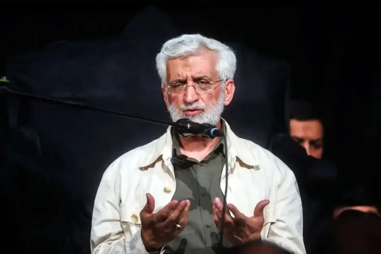 انتقاد شدید مشاور قالیباف از جلیلی: میگوید «مذاکره کردند، بعد جنگ شد و بعد آقا شهید شدند»؛ او خودش میداند که دارد خلاف میگوید؛ اگر مذاکرهای شده، با اجازه رهبری شهید بوده